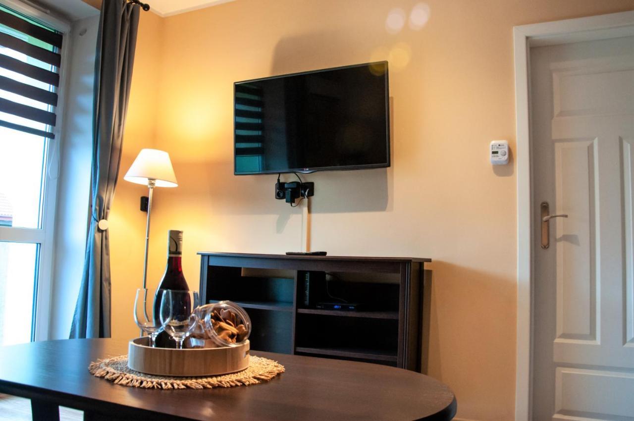 Apartament "Klimatycznie" - Przytulny, 4-Osobowy, Jelenia Gora, Cieplice Екстер'єр фото